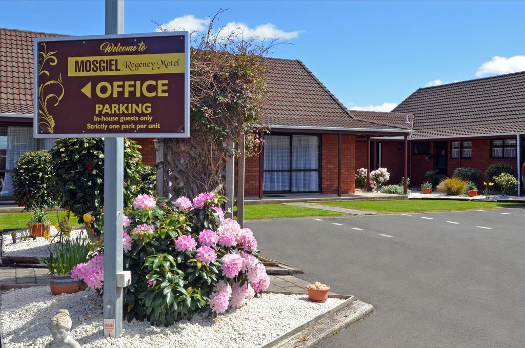 Mosgiel Regency Motel Exterior photo